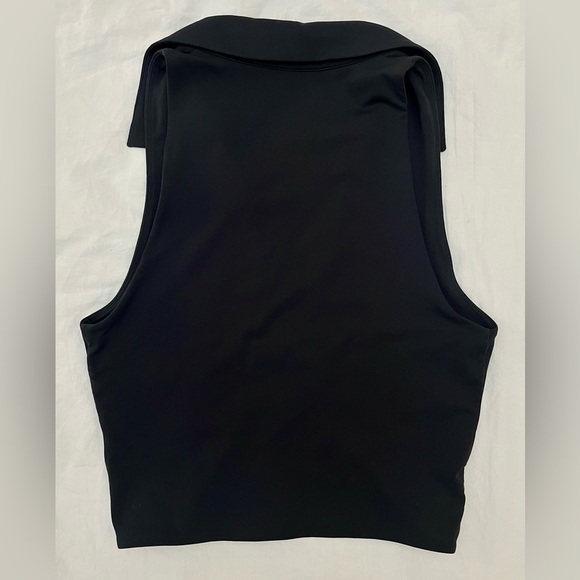 Artitzia Babaton Contour Polo Crop Top Shirt - Black - Medium - Picture 4 of 4